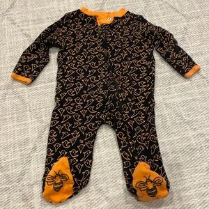 Burt’s Bees Baby Halloween 🎃 👻 zip up onesie